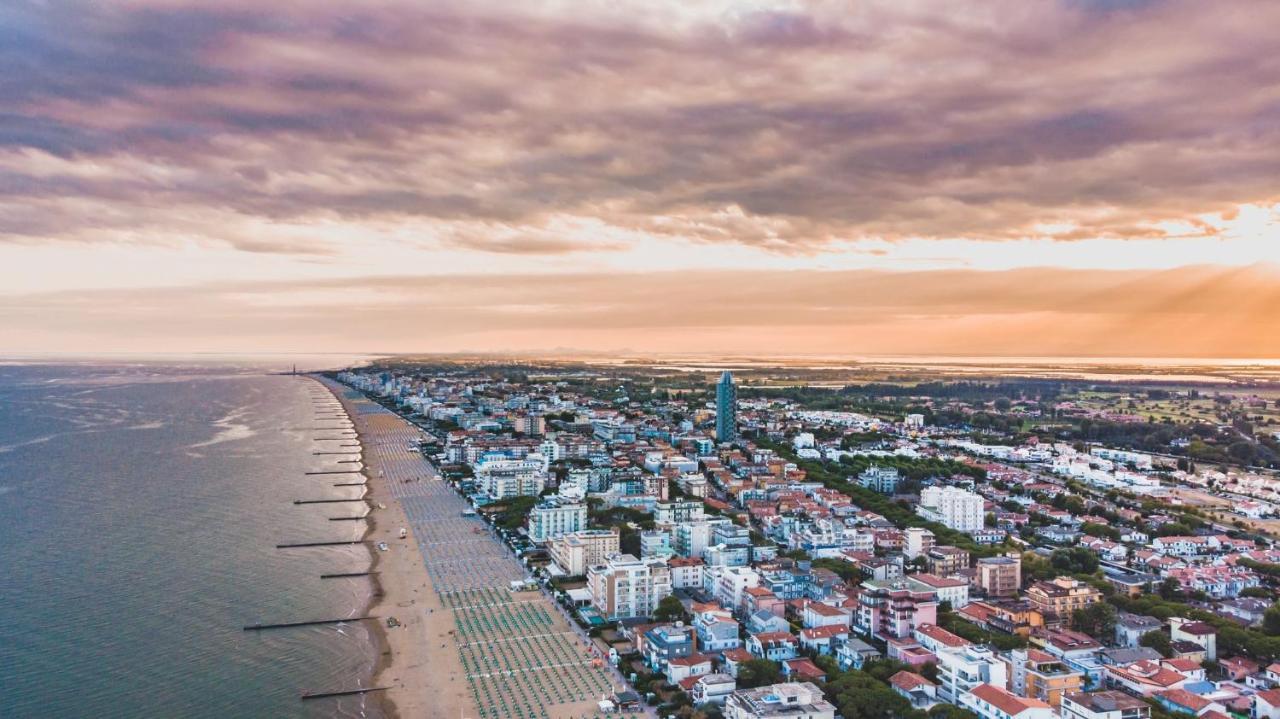 Appartamento Olimpo Carraro Immobiliare Jesolo - Family Apartments エクステリア 写真
